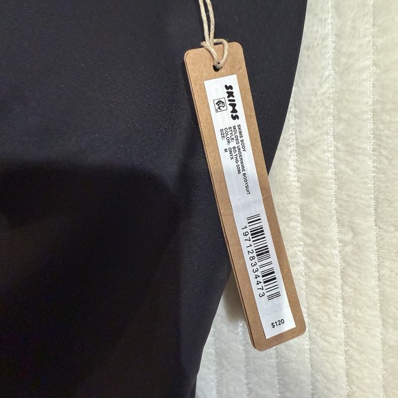 Skims Underwire Body Molded Thong Bodysuit Size Medium Onyx Black NWT $120 - Picture 8 of 9